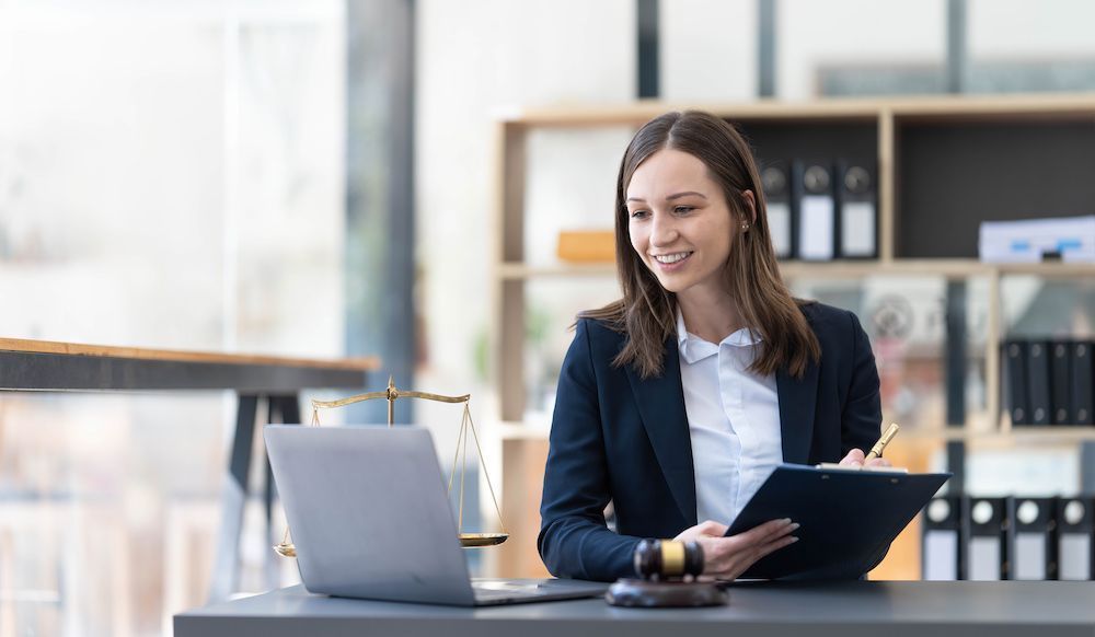 La Inteligencia Artificial: Un nuevo horizonte para los bufetes de abogados